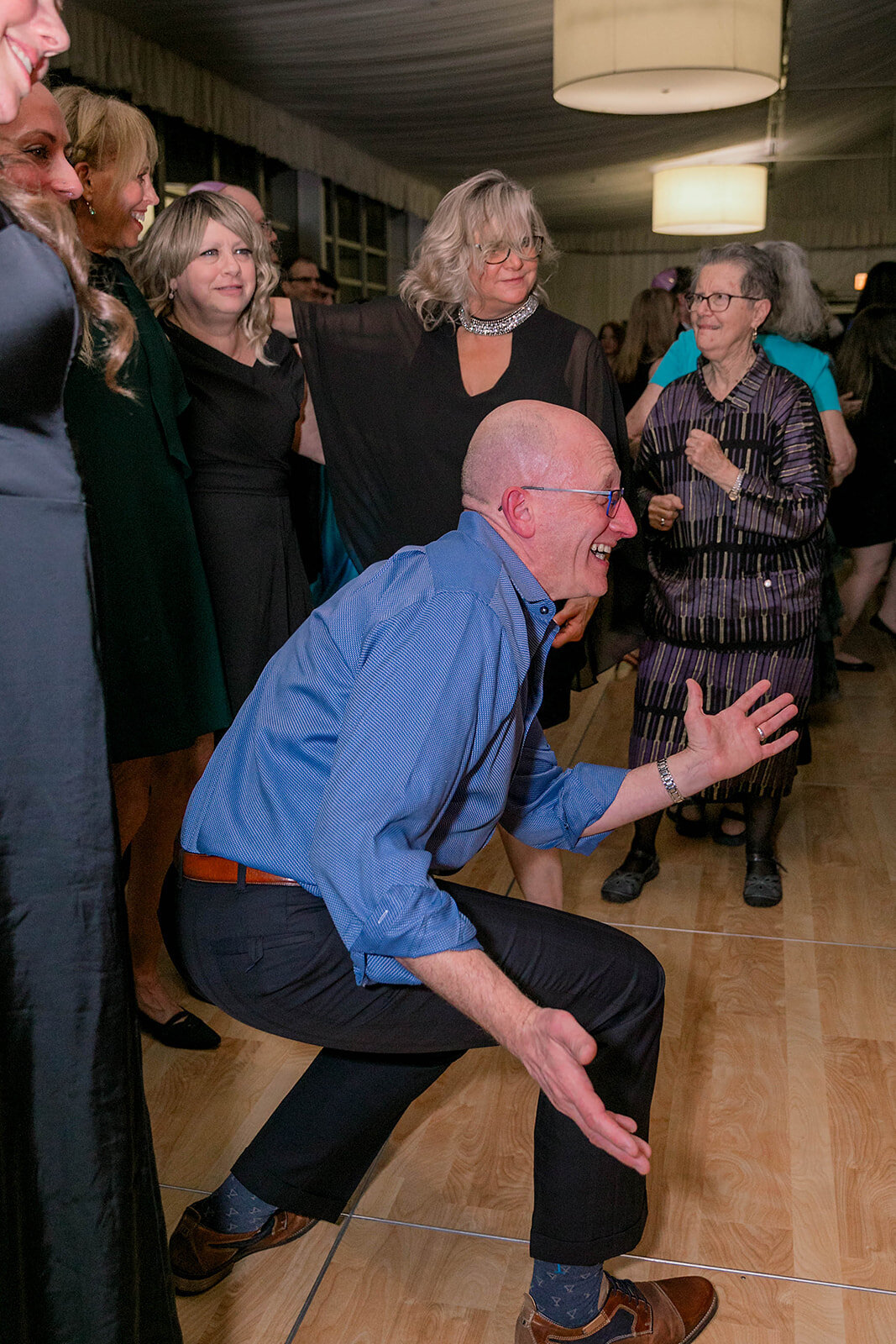 Eliana-Melmed-Photography-Chicago-LosAngeles-Jewish-WeddingPhotography-Dancefloor-00111