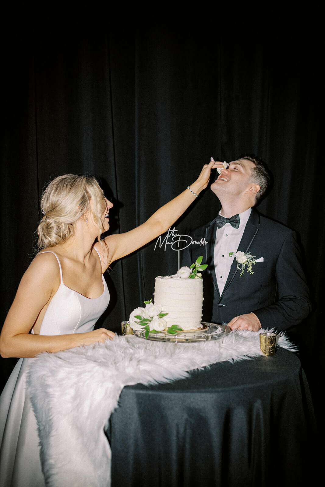 bride-and-groom-cutting-cake