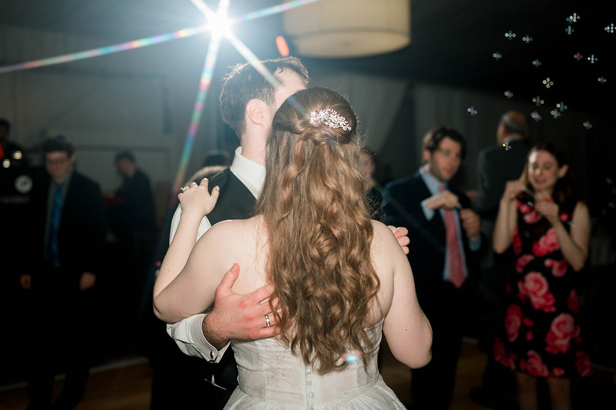 Eliana-Melmed-Photography-Chicago-LosAngeles-Jewish-WeddingPhotography-Dancefloor-00132