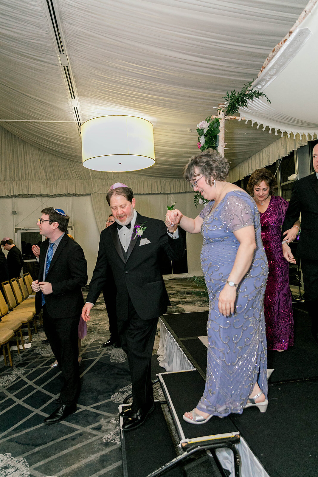 Eliana-Melmed-Photography-Chicago-LosAngeles-Jewish-WeddingPhotography-Chuppah-00267