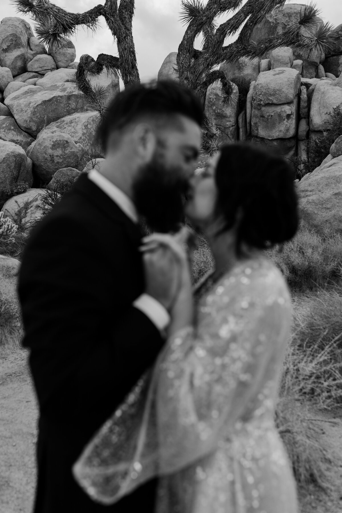 Wood&Rachel-Engagement-Outdoor-JoshuaTree-2021-PHOTOS WITH JILL-30