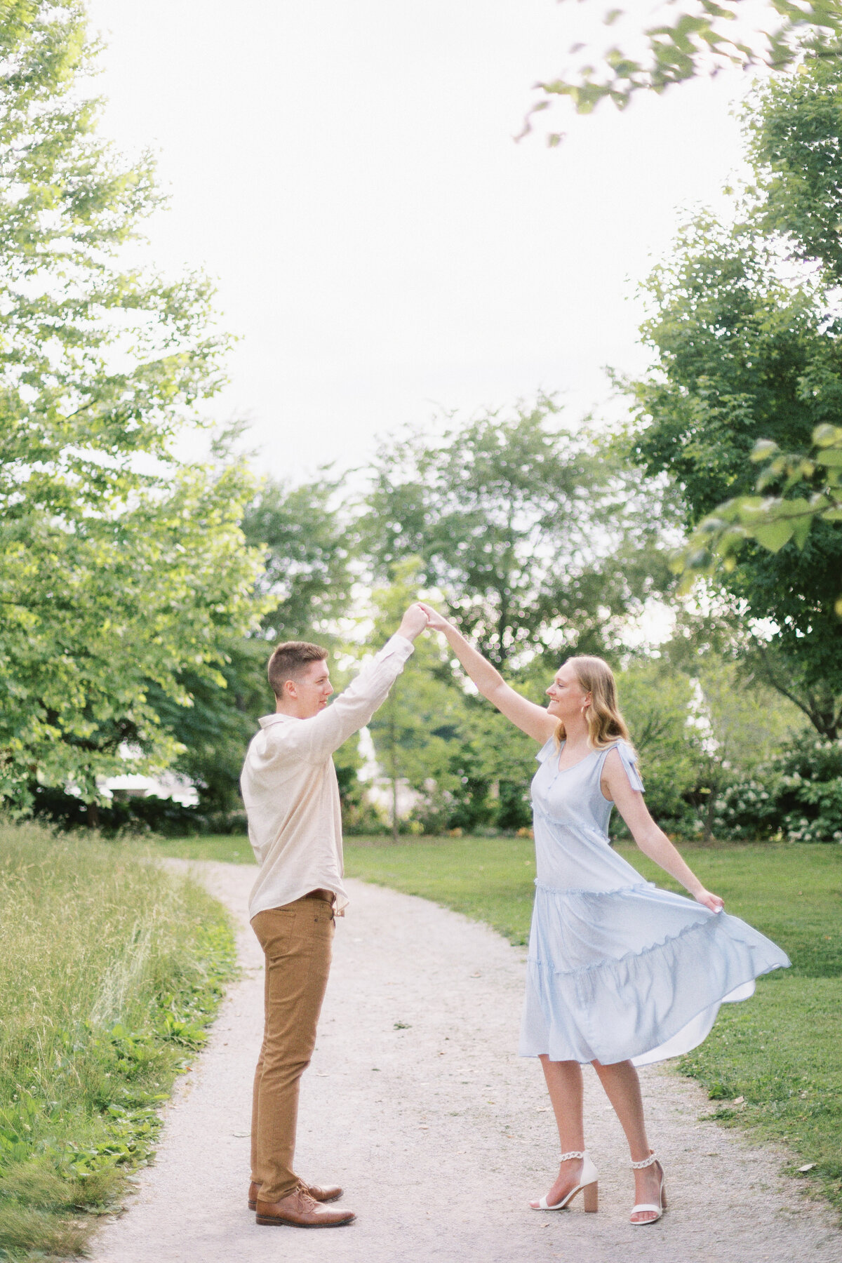 amber-rhea-photography-midwest-wedding-photographer-stl-engagement210A5023