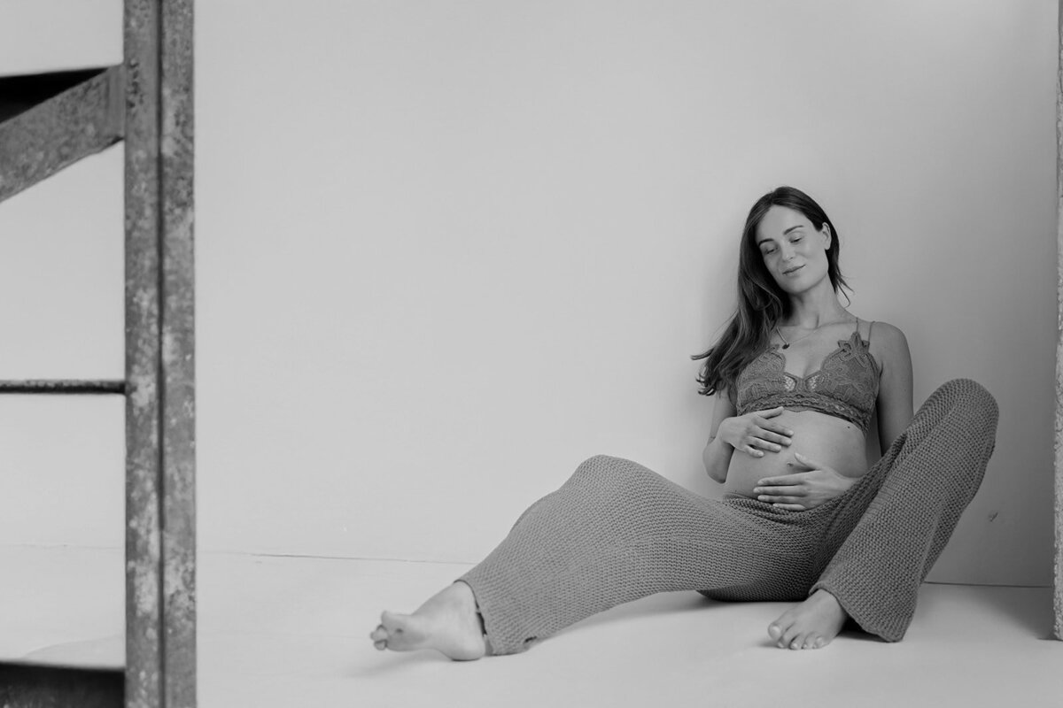 Zwangerschapshoot-atelier-oost-leukfotografie-9