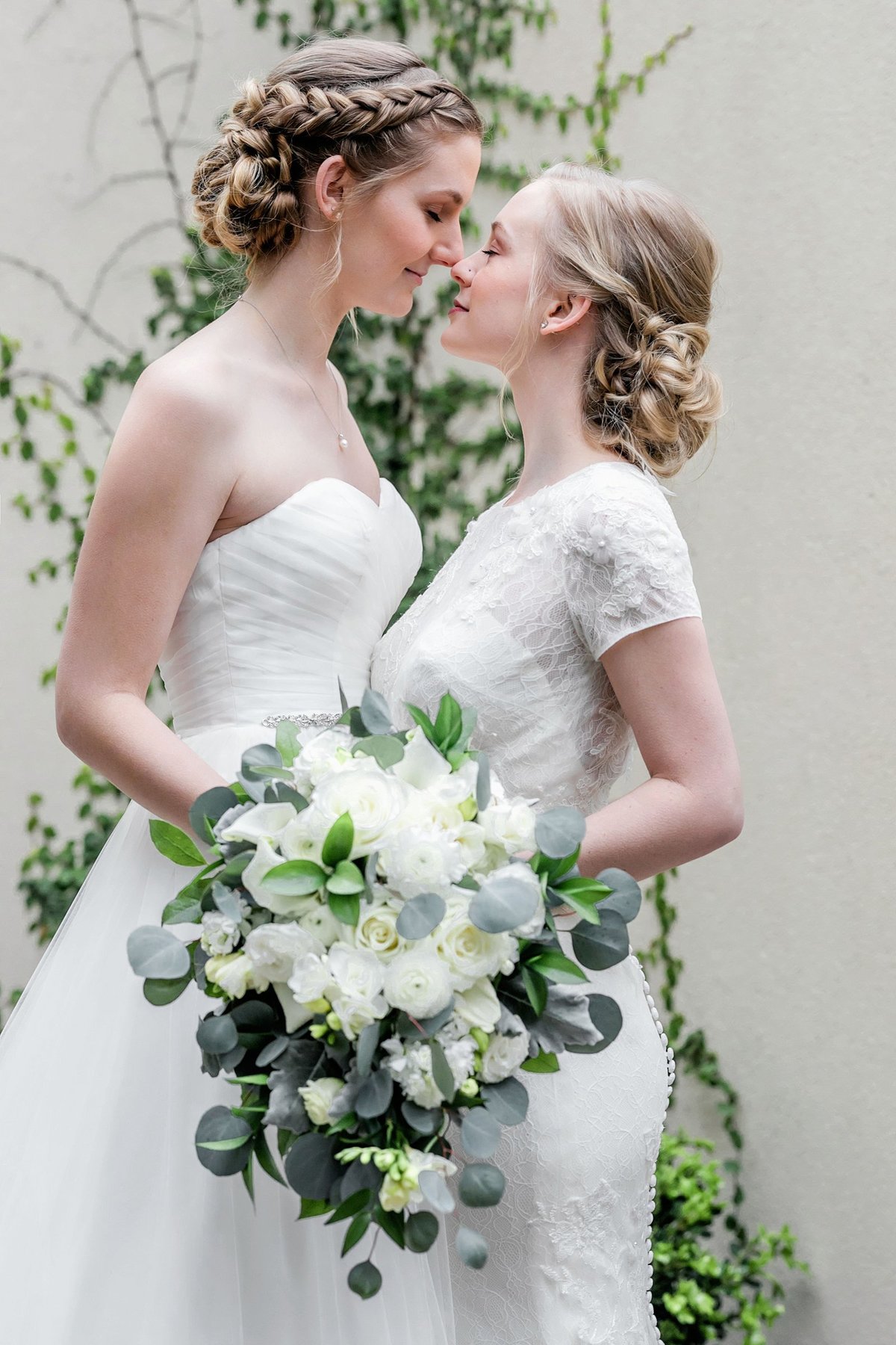 Same-sex-Dallas-wedding-photogrpaher-Julia-Sharapova_0017