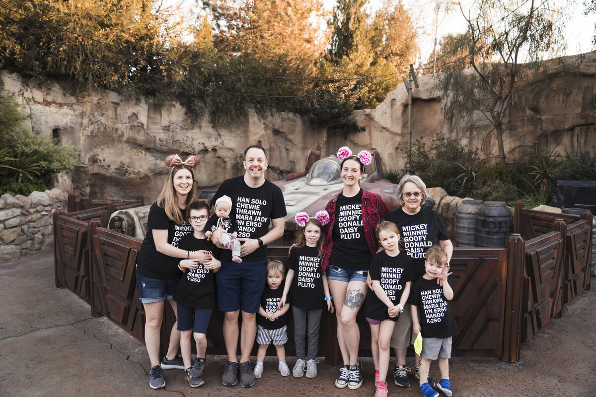 Seattle Photographer's Family of 8 in Star Wars Land, Disneyland