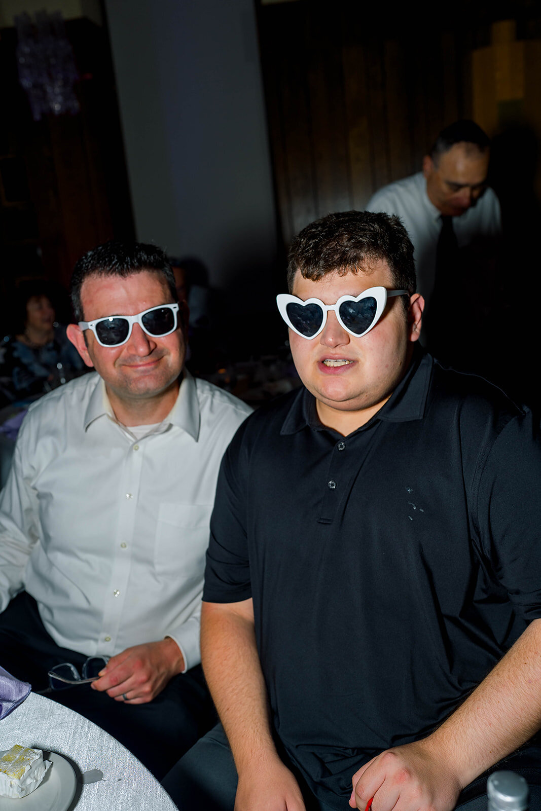 Eliana-Melmed-Photography-Chicago-LosAngeles-Jewish-WeddingPhotography-ElianaSklar-Sunglasses-00030