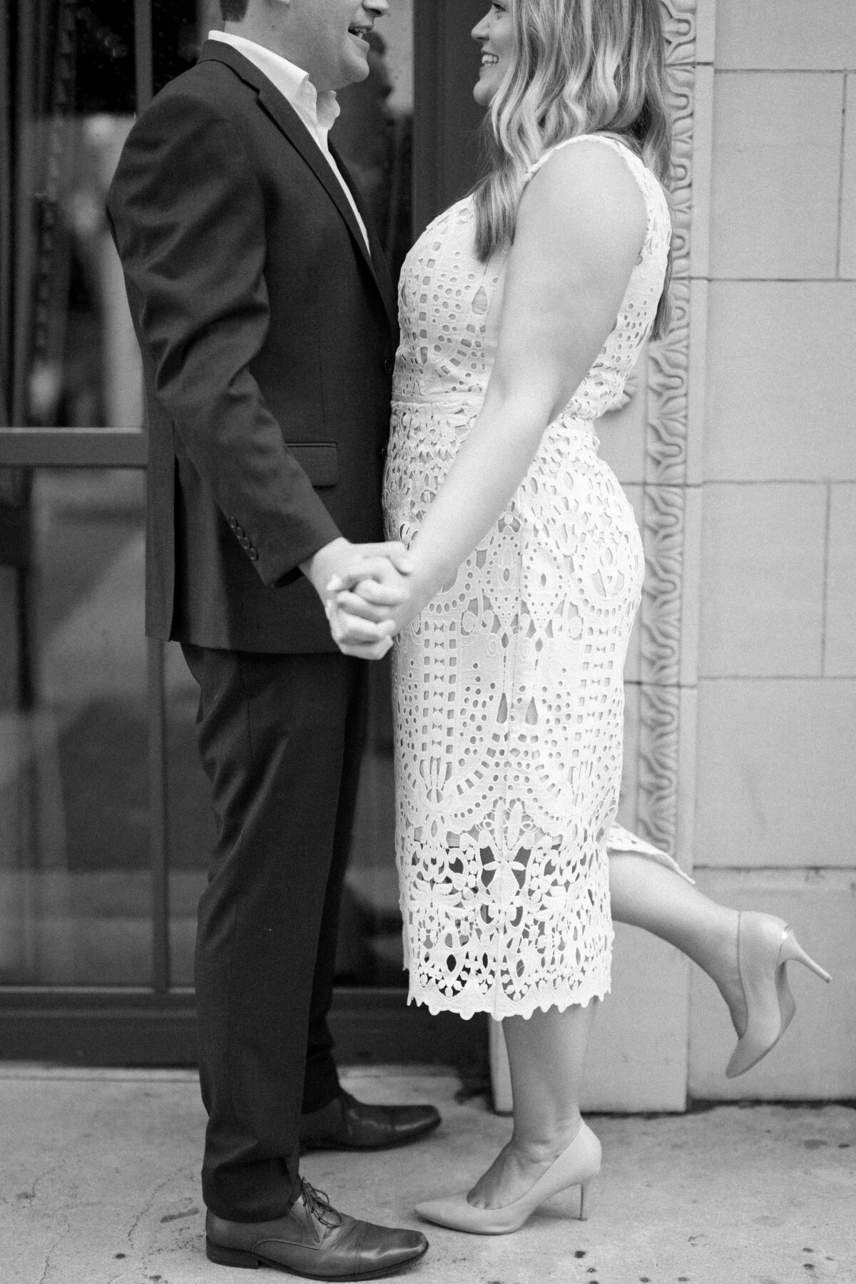 Paige and Tommy Engagement Sesison - Downtown Knoxville Tennessee - East Tennessee Wedding Photographer - Alaina René Photohgraphy-52-2