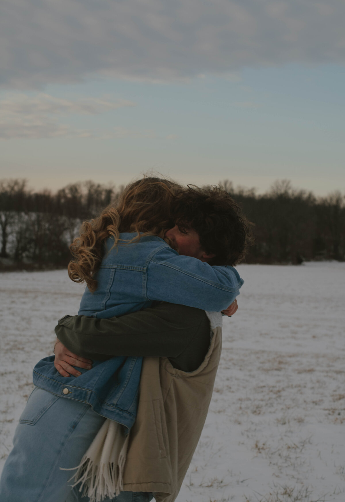 Lilly&Drew_snow_final_trulygracephotography_FEB_2025-20