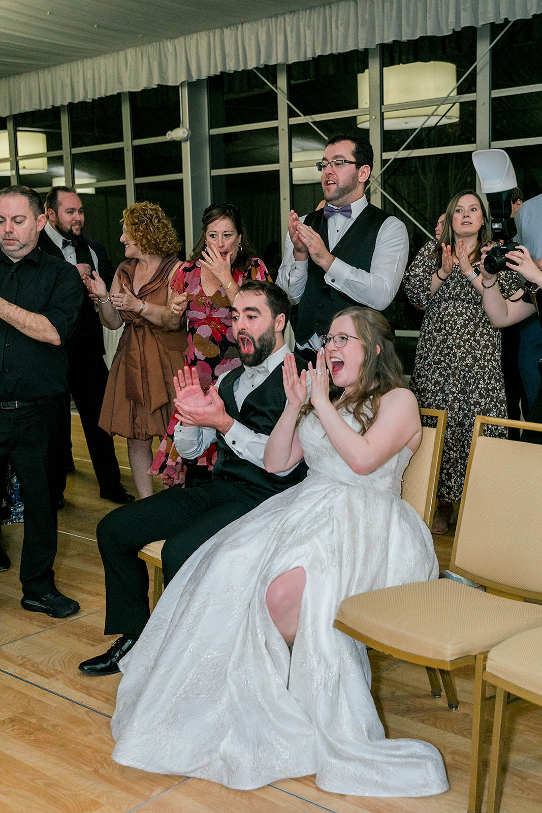 Eliana-Melmed-Photography-Chicago-LosAngeles-Jewish-WeddingPhotography-SimchaDancing-00123