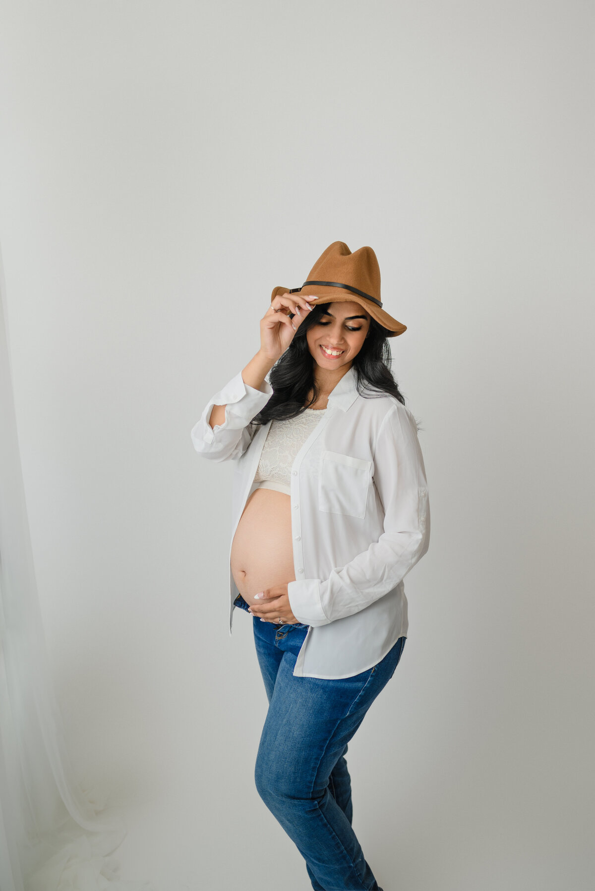 Fine-art-maternity-portrait-pregnancy-photography-allyne-armitage