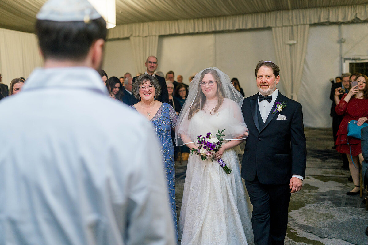 Eliana-Melmed-Photography-Chicago-LosAngeles-Jewish-WeddingPhotography-Chuppah-00097
