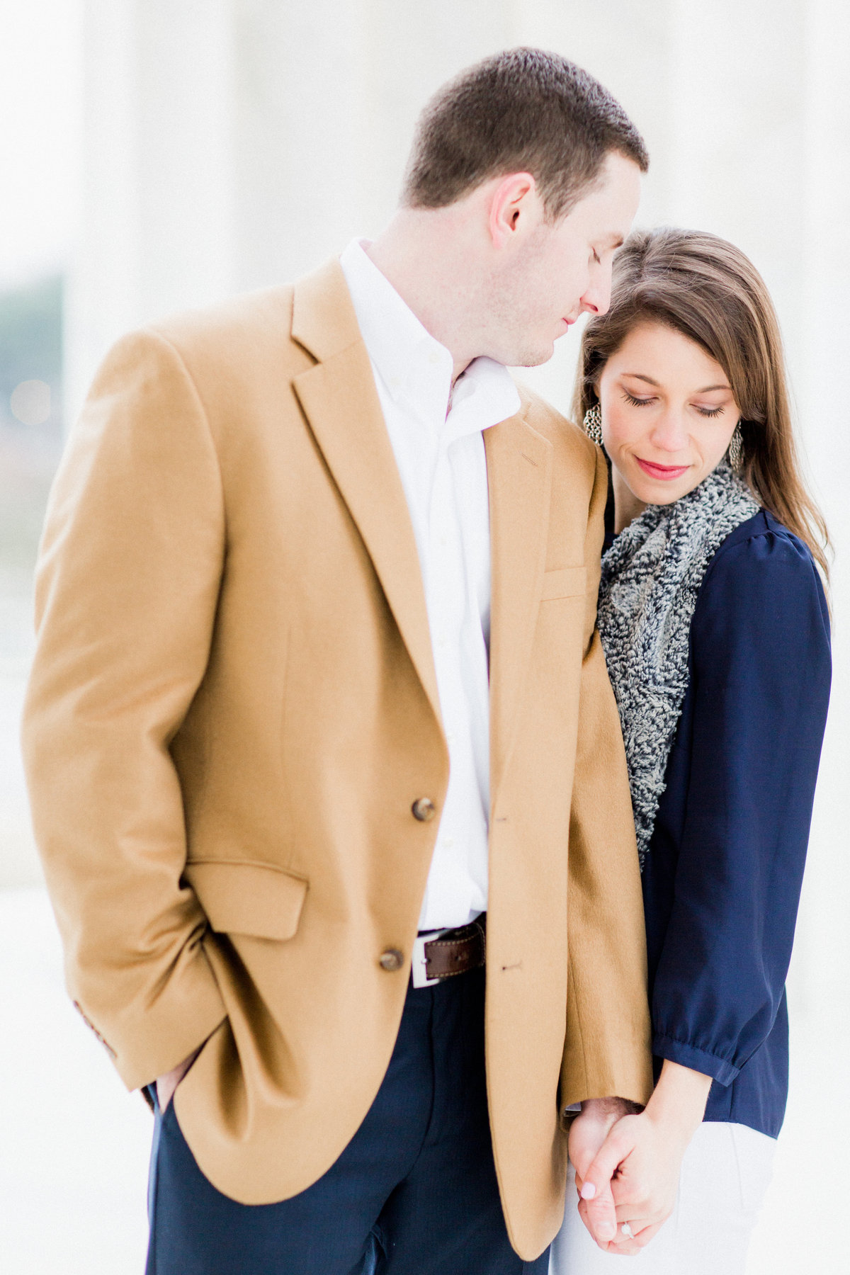 38_classy_monuments_engagement_session