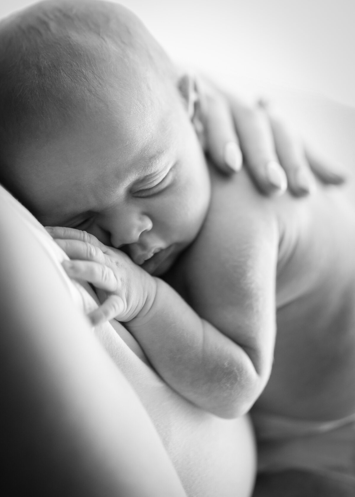 Vanessa is an experienced photographer specialising in newborns and babies