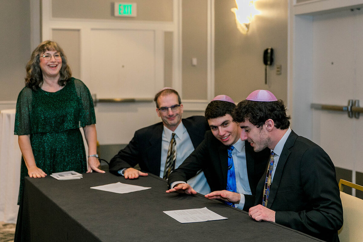 Eliana-Melmed-Photography-Chicago-LosAngeles-Jewish-WeddingPhotography-Tisch-00019