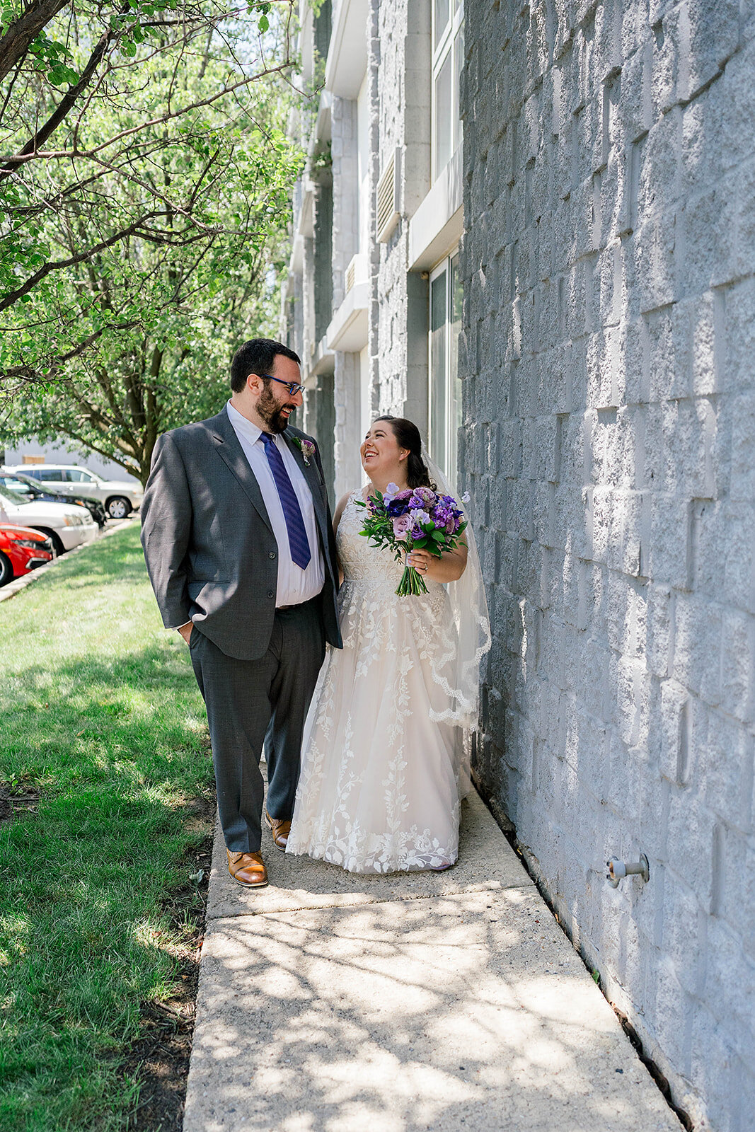 Eliana-Melmed-Photography-Chicago-LosAngeles-Jewish-WeddingPhotography-ElianaSklar-FirstLook-00116