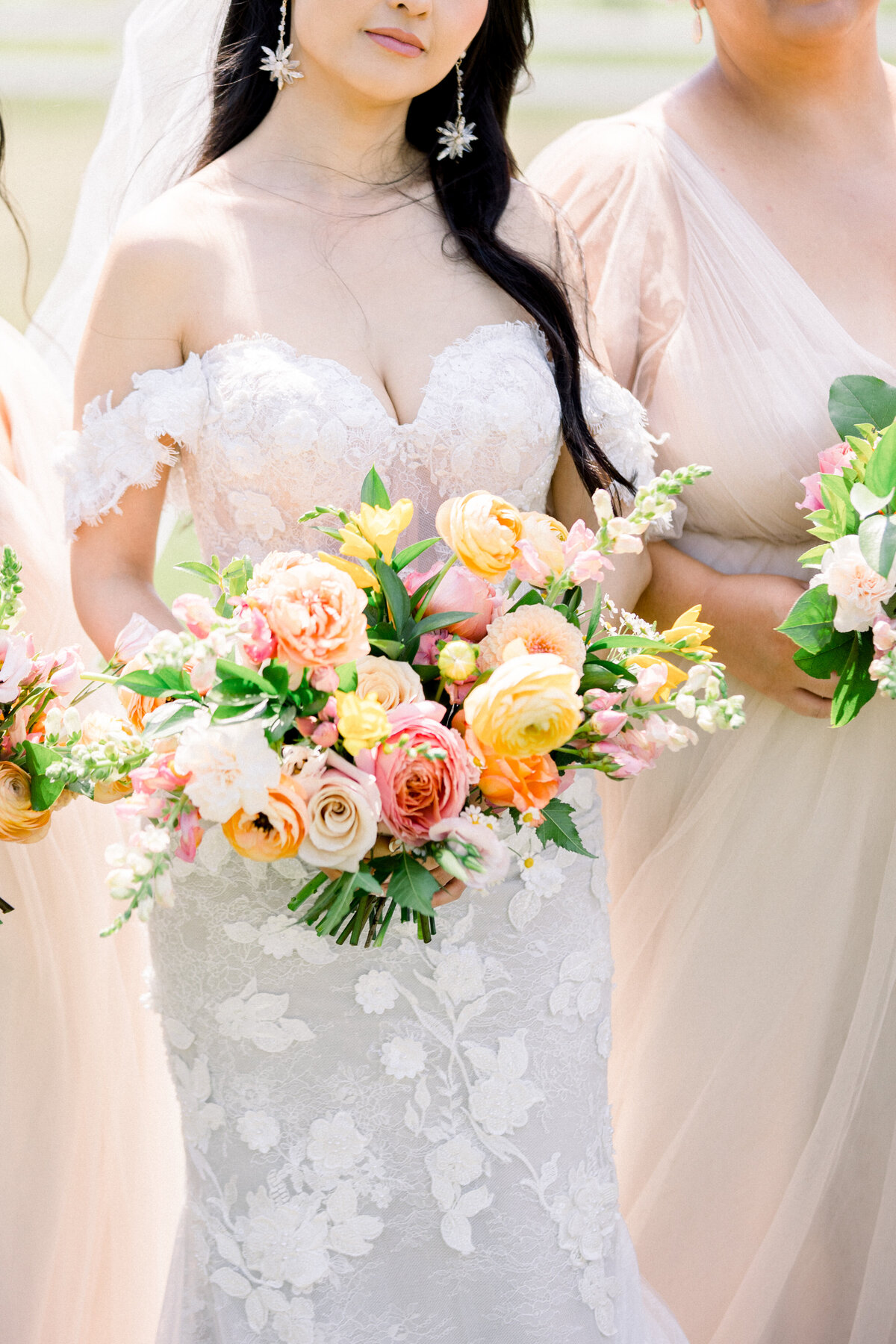 pink and orange, peach wedding bouquet, studio fleurette, abella farm wedding,