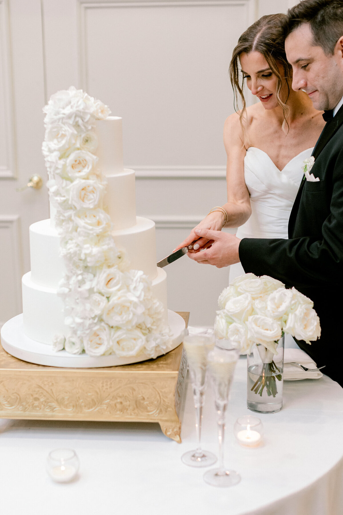 Virginia & Michael's Wedding at the Adolphus Hotel | Dallas Wedding Photographer | Sami Kathryn Photography-205