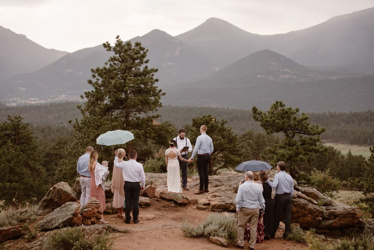 Intimate wedding at 3M Curve in Rocky Mountain National Park