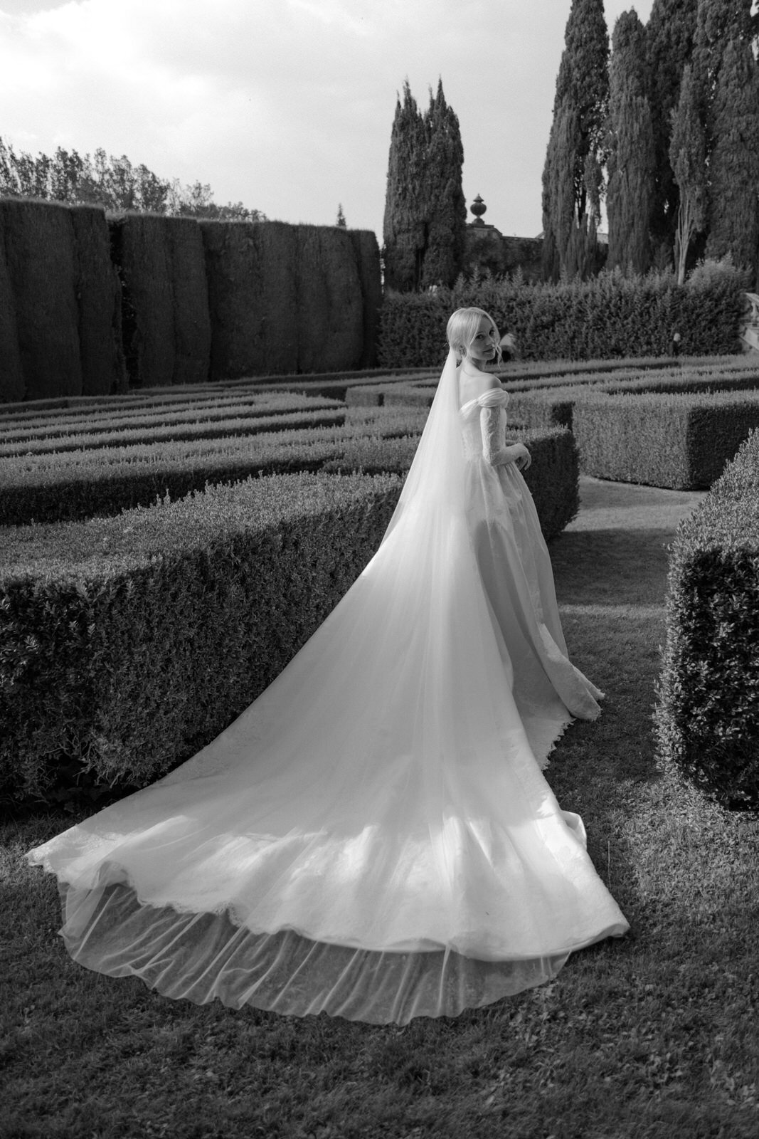 Flora_And_Grace_La_Foce_Tuscany_Editorial_Wedding_Photographer (927 von 2441)