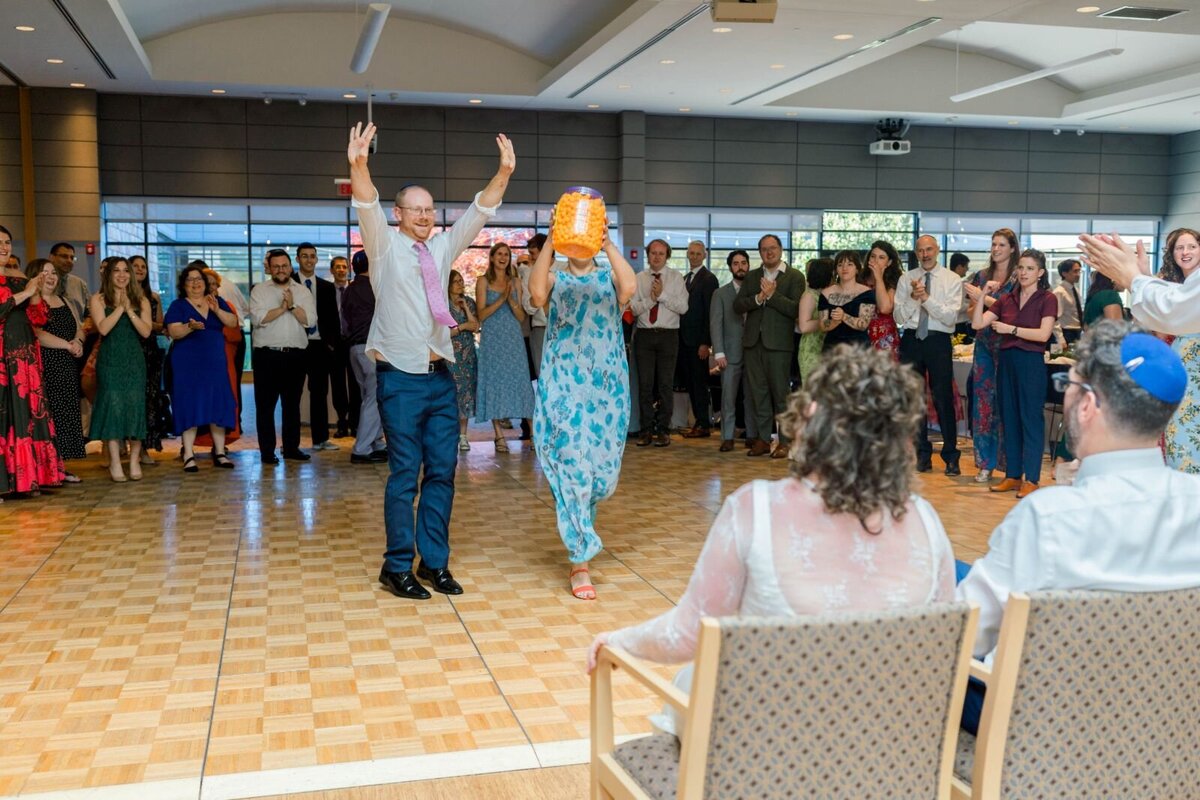 Eliana-Melmed-Photography-Chicago-LosAngeles-Jewish-WeddingPhotography-ShulaNoah-Shtick-00067