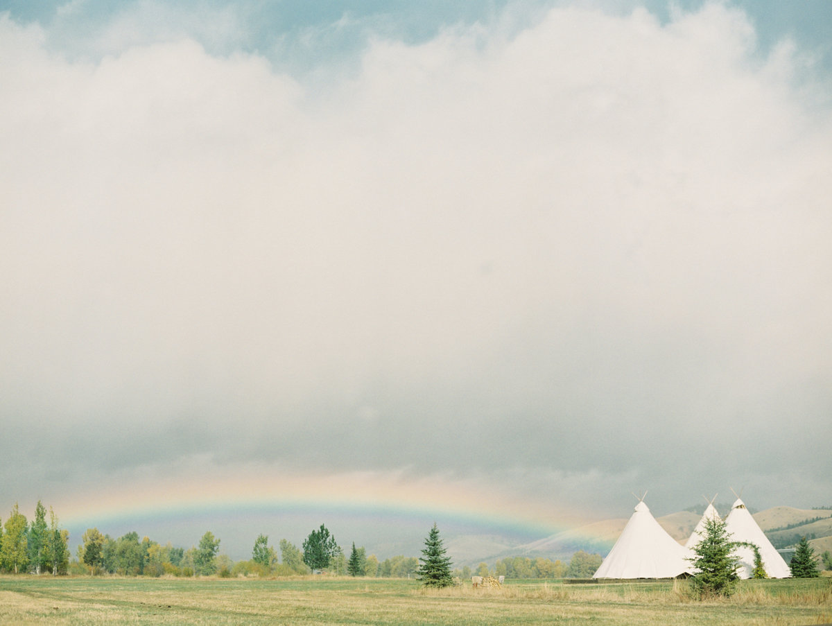 tents-rainbow-reception-event-planning
