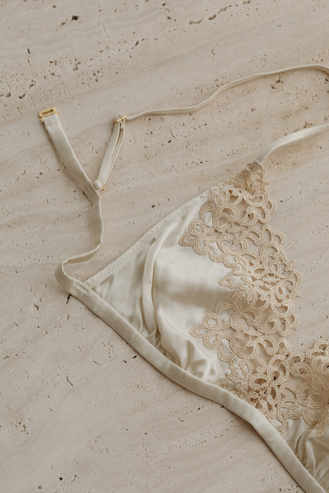 kaboompics_satin-light-beige-bra-trimmed-with-lace-31792