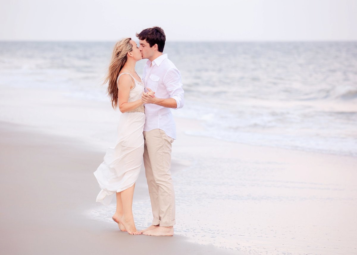 Hilton Head Engagement Photographer www.sylviaschutzphotography.com