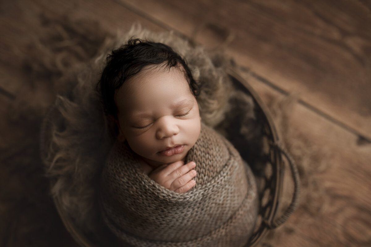 newborn-baby-photography-rebecca-joslyn-indiana