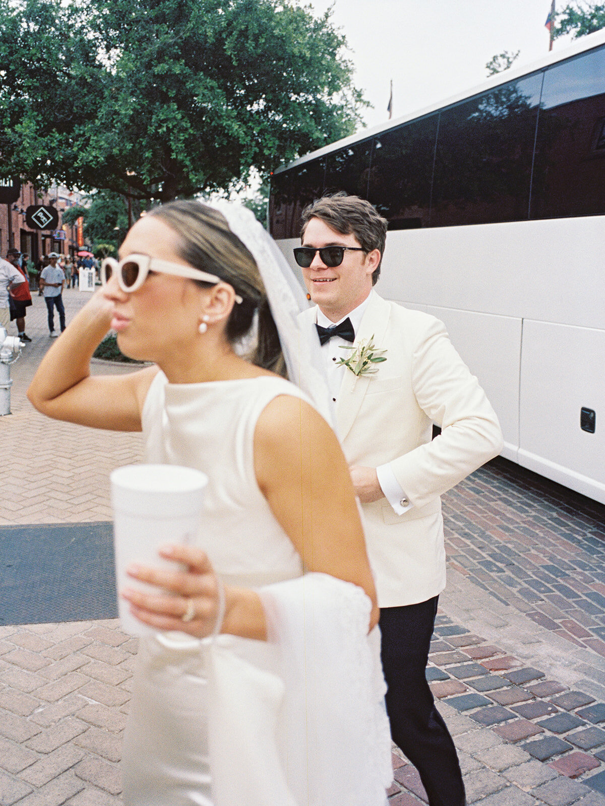 NicoleChase-Wedding-featherandtwine-502-FineArt-Film-Texas-WeddingPhotographer-RuétPhoto-