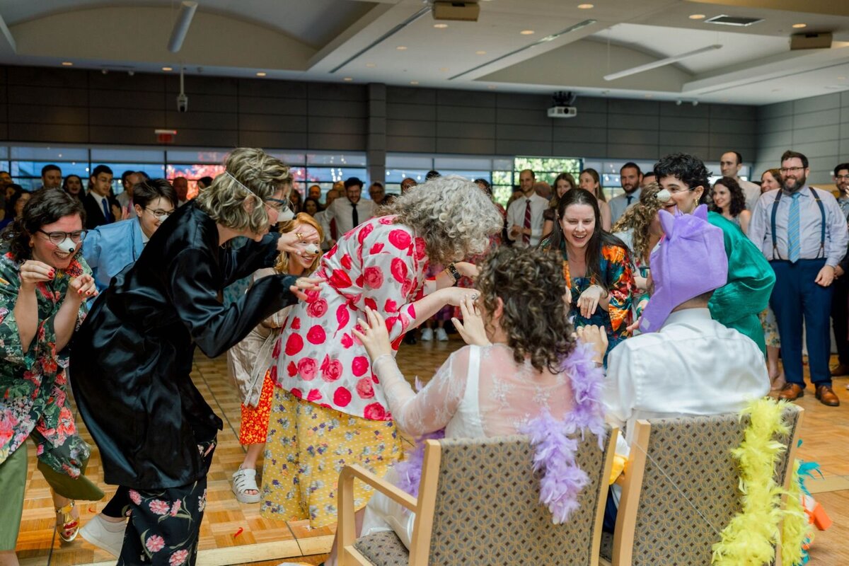 Eliana-Melmed-Photography-Chicago-LosAngeles-Jewish-WeddingPhotography-ShulaNoah-Shtick-00020
