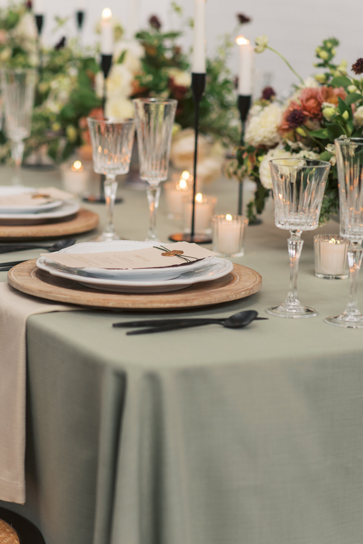 sarah-elizabeth-studio-ohio-wedding-photographer-events-held-dear-graceful-gathering-editorial-80