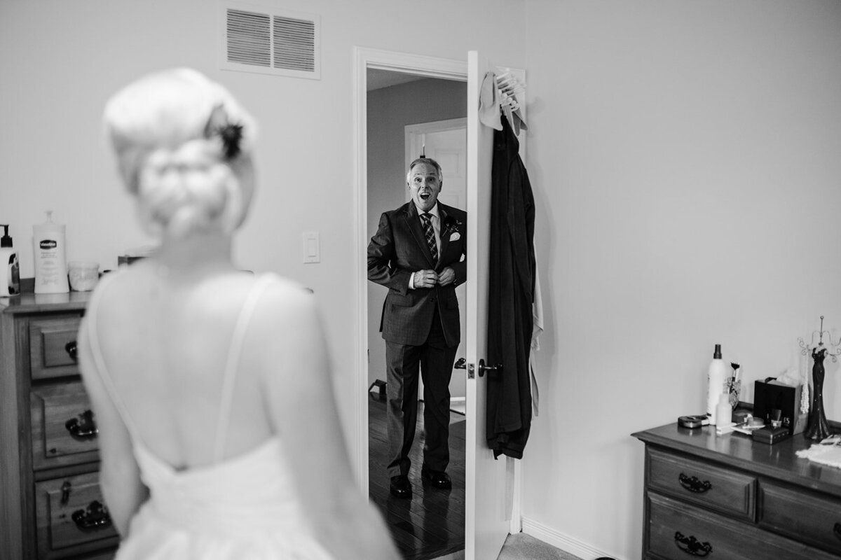 first-look-with-parents-ontario-wedding-photographer