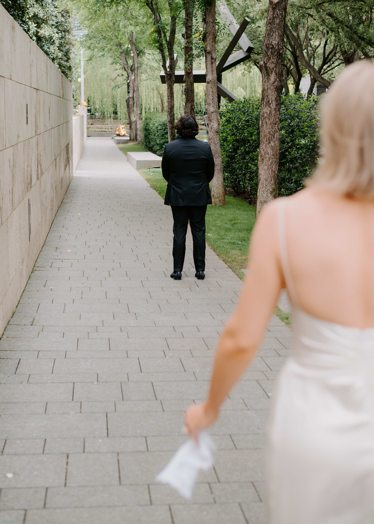 Nasher Sculpture Center Wedding - Ruchlin Wedding - FIRST LOOK + ROMANTICS - Kyrsten Ashlay Photography-3-Edit