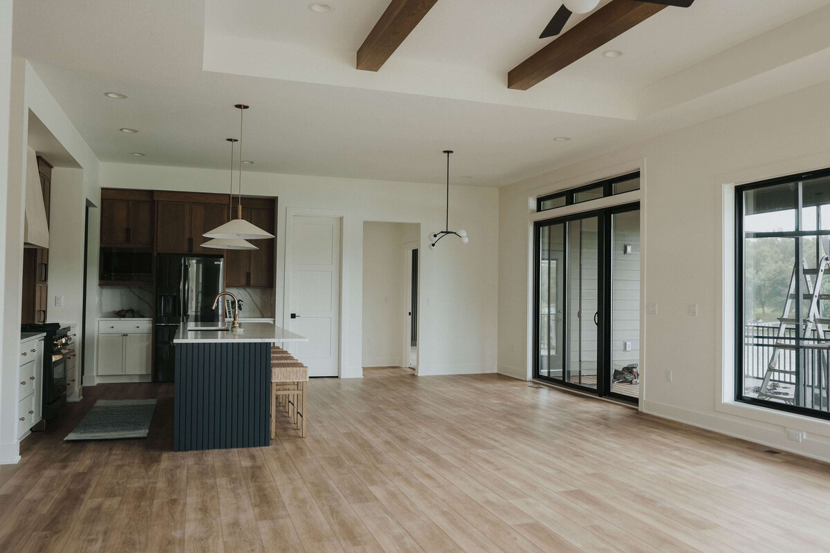 4171-Dining-Panora-Central-Iowa-Custom-Home-JRL-Builders-E23A3812