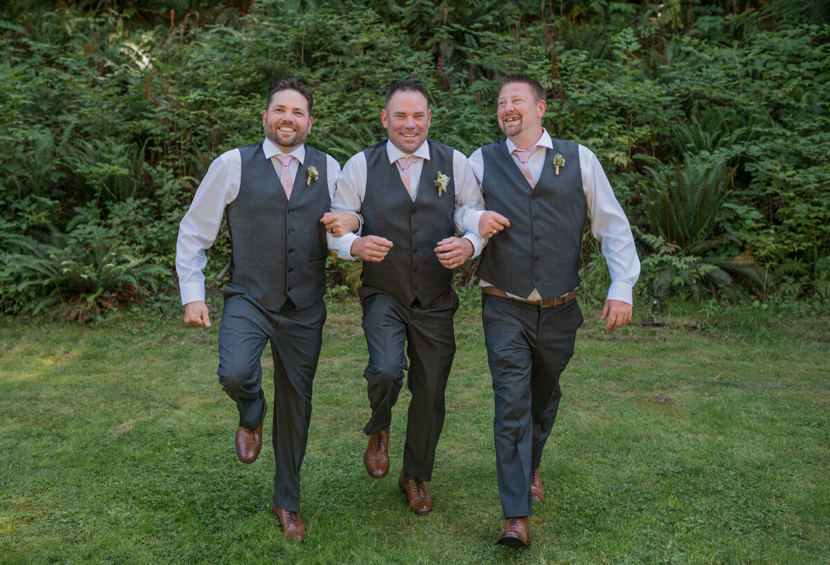groomsmen skipping
