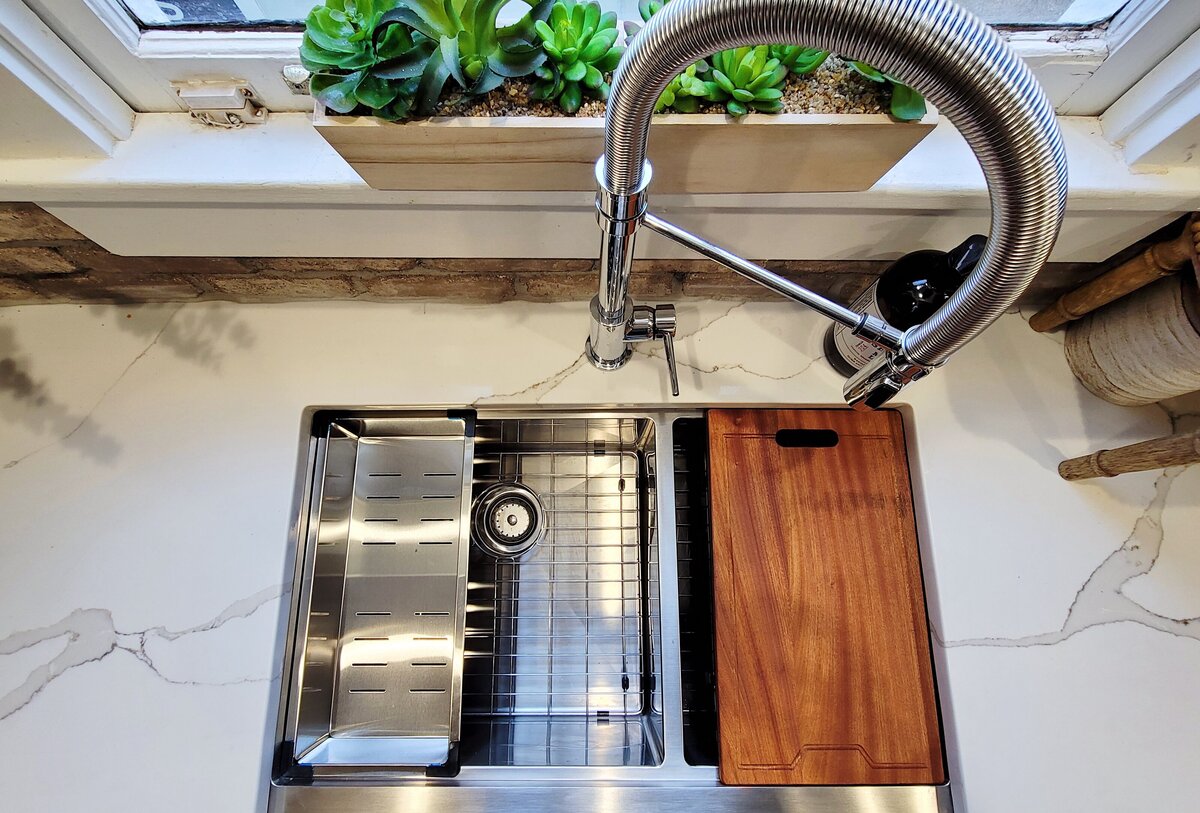 96C367F9-6856-4859-8008-00D613C3E15F-618359CA-2496-41DE-8505-7B365A729D9D