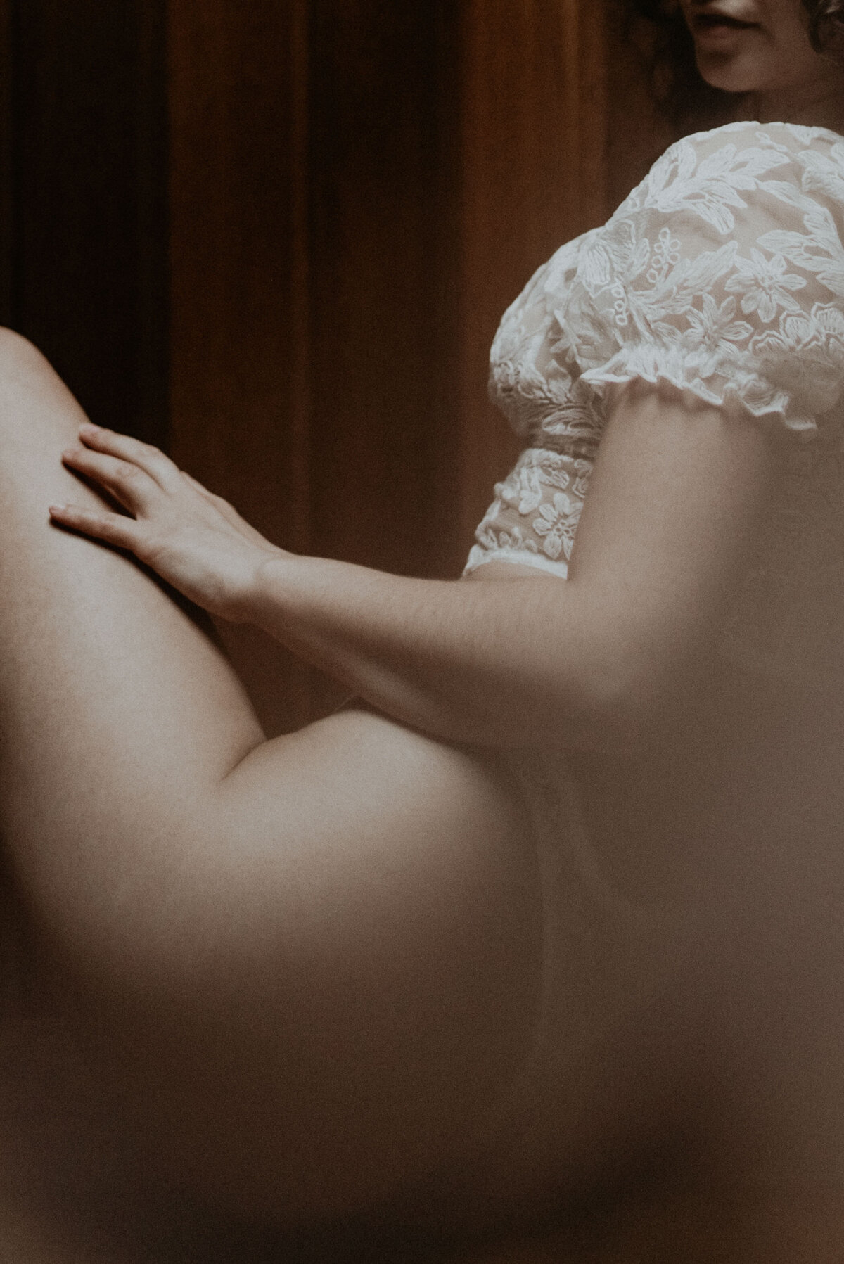 maple-ridge-boudoir-photographer-intimate-portraiture_18