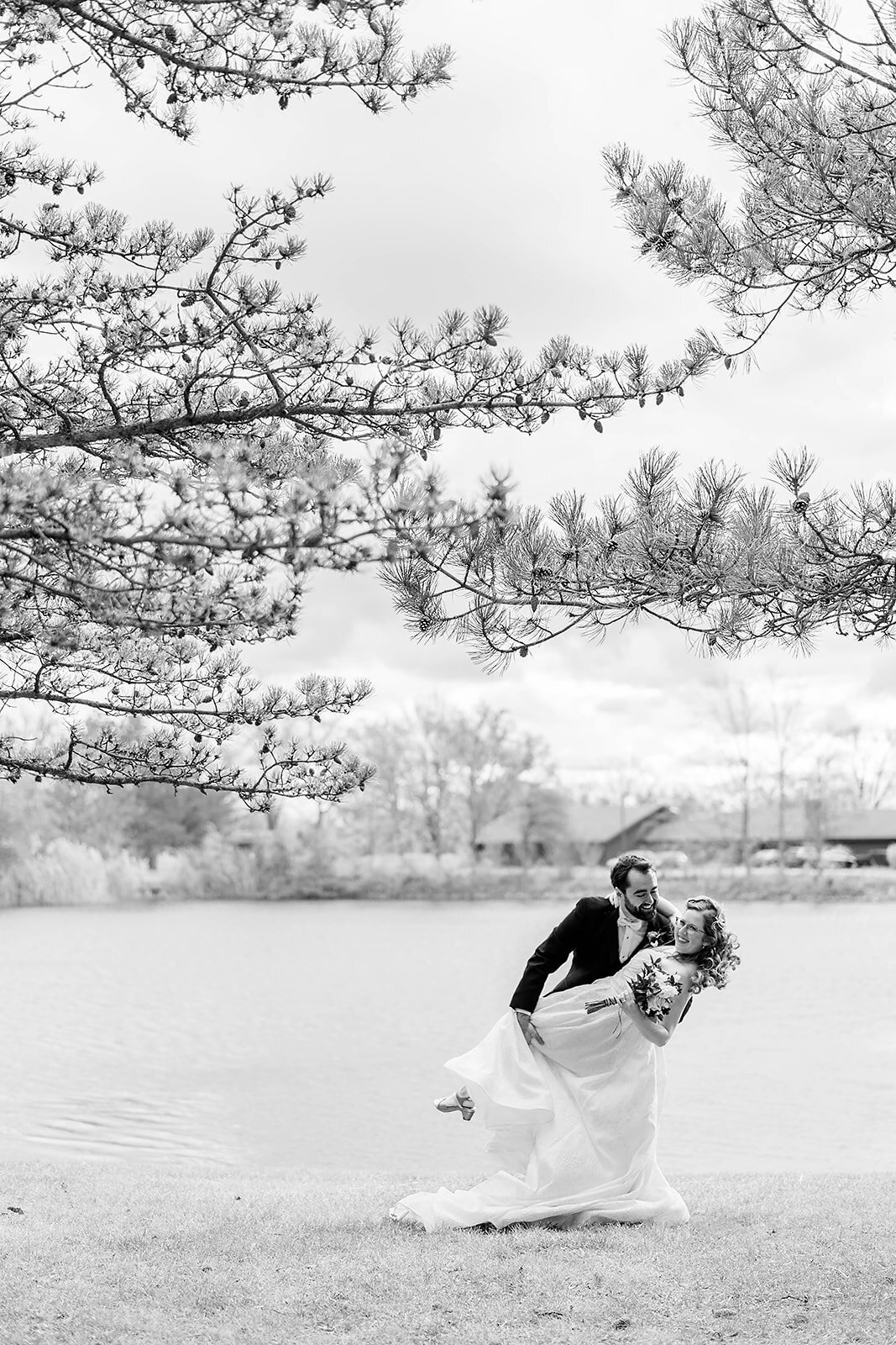 Eliana-Melmed-Photography-Chicago-LosAngeles-Jewish-WeddingPhotography-CouplePortrait-00054