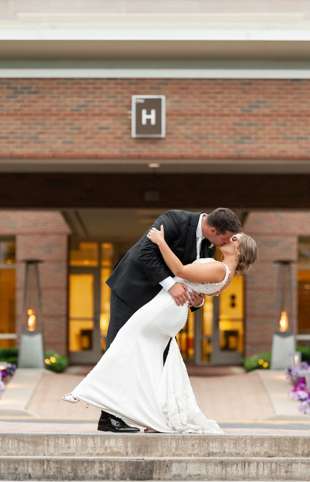 H-Hotel-Midland-Michigan-wedding-photographer-20
