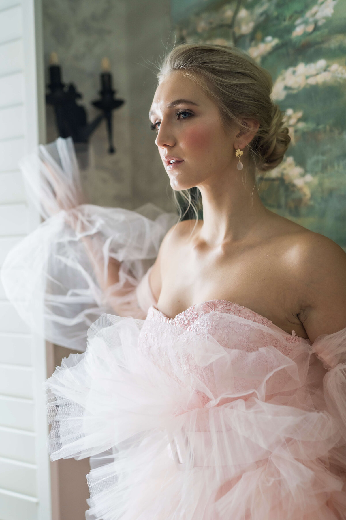 0407 Graydon Hall Manor British Vogue Editorial Toronto Wedding Lisa Vigliotta Photography