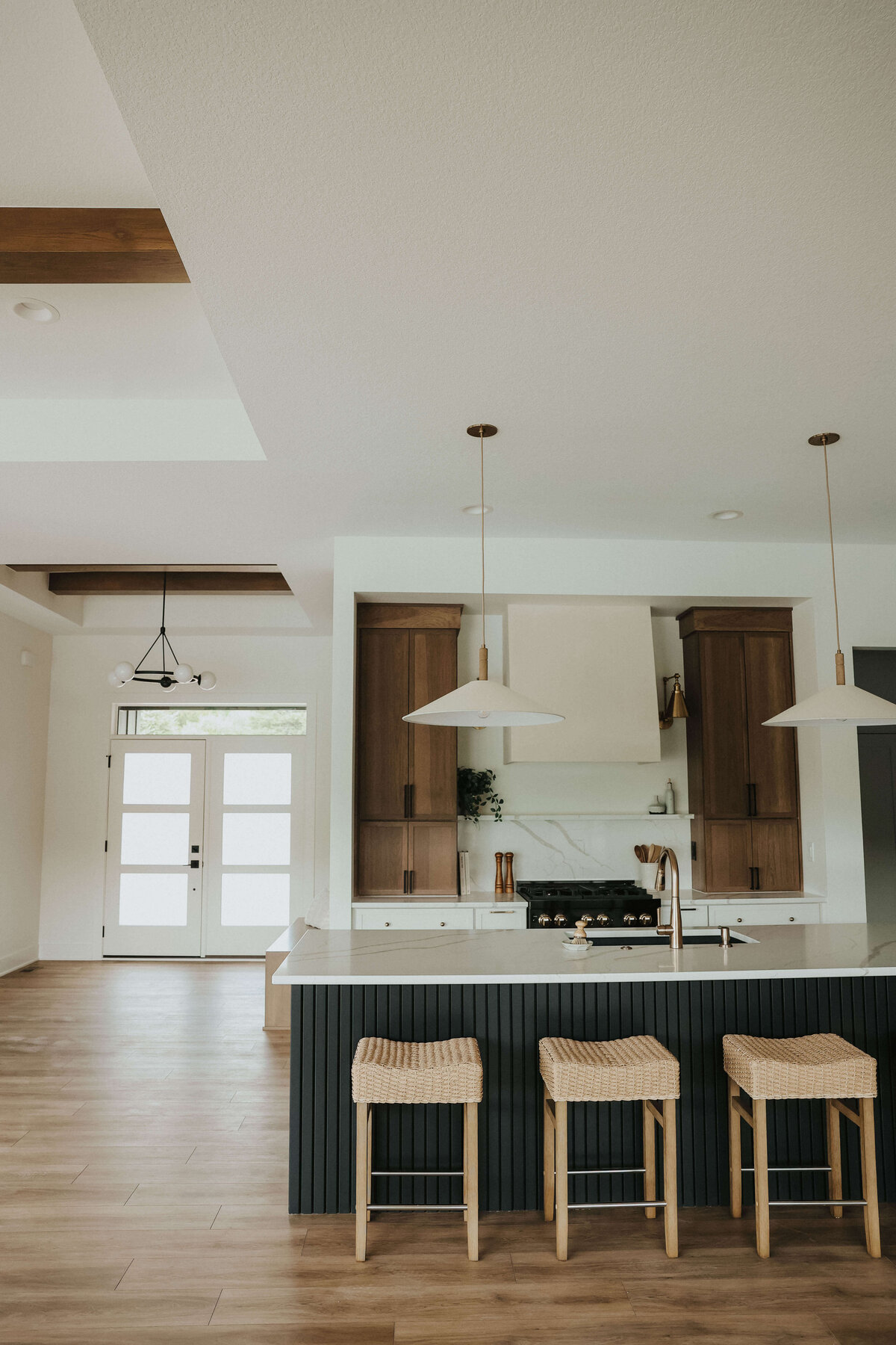 4171-Kitchen-Panora-Central-Iowa-Custom-Home-JRL-Builders-E23A3556