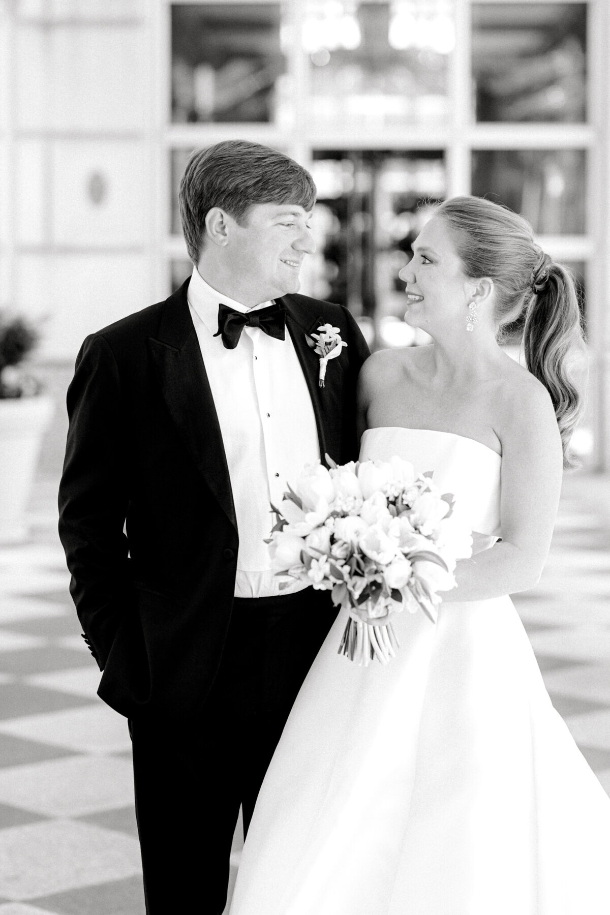 Hannah & Jason's Wedding at Hotel Crescent Court Club Perkins Chapel | Dallas Wedding Photographer | Sami Kathryn Photography-65