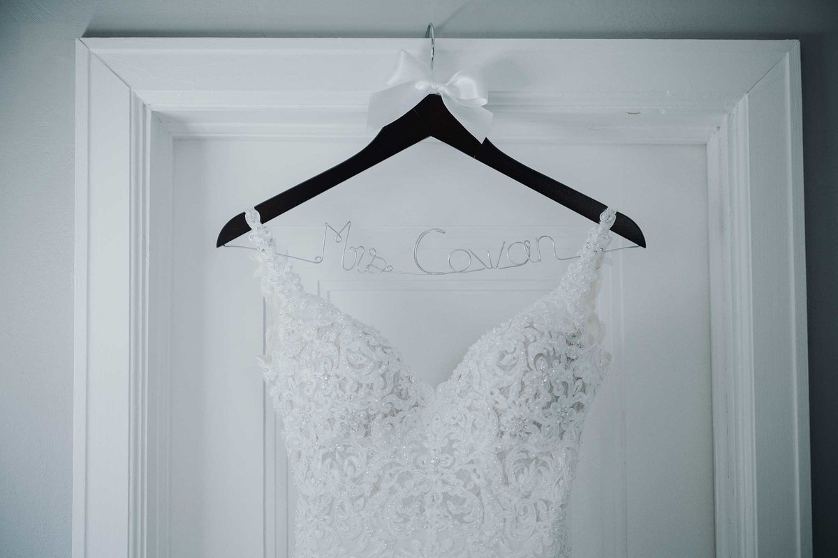 wedding-hanger