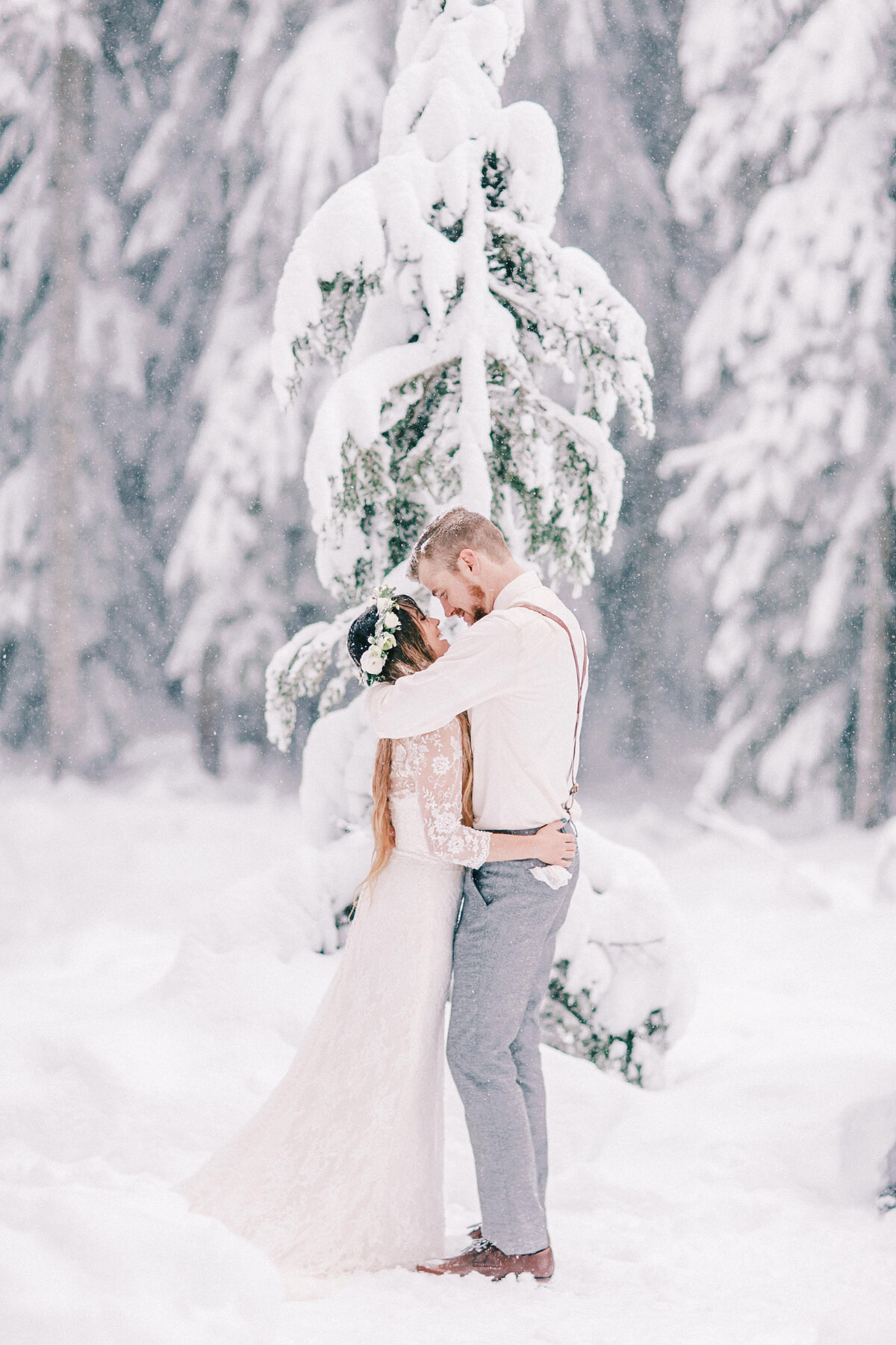 Winter Mount Hood Wedding, Rachel Howerton Photography (33)