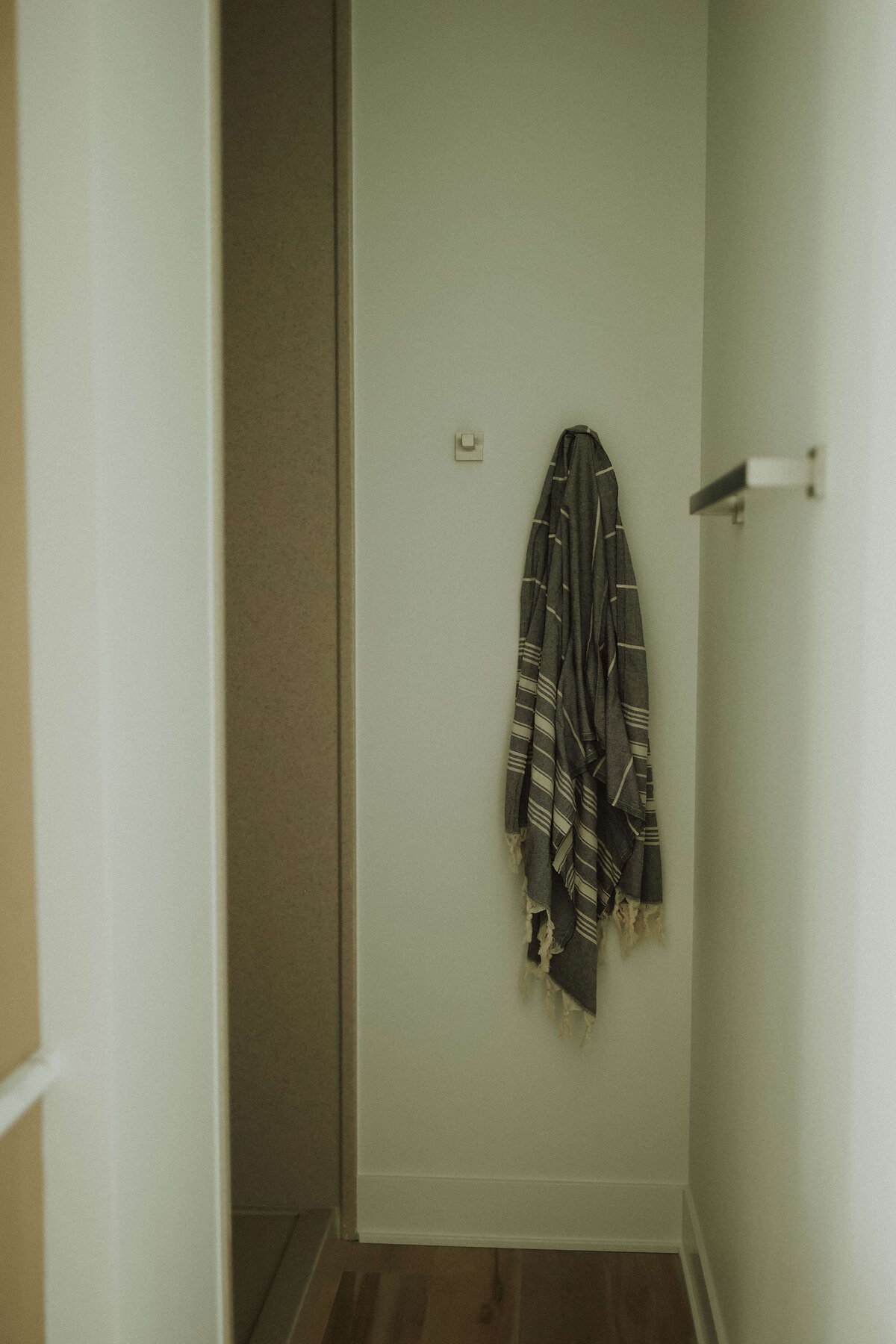 1320-Bathroom-Polk-City-Central-Iowa-Custom-Home-JRL-Builders-3F1A4712