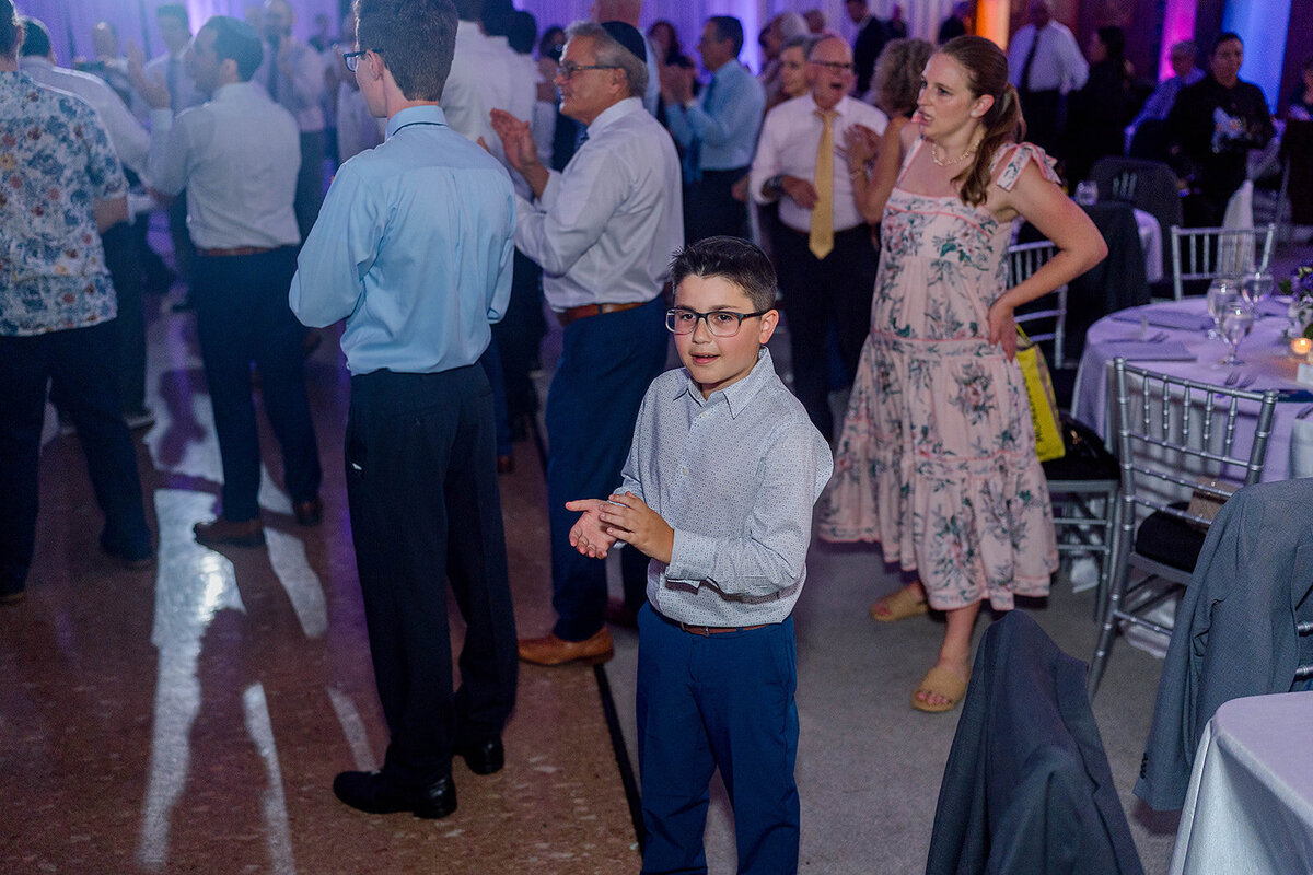 Eliana-Melmed-Photography-Chicago-LosAngeles-Jewish-WeddingPhotography-ElianaSklar-Simcha-00029