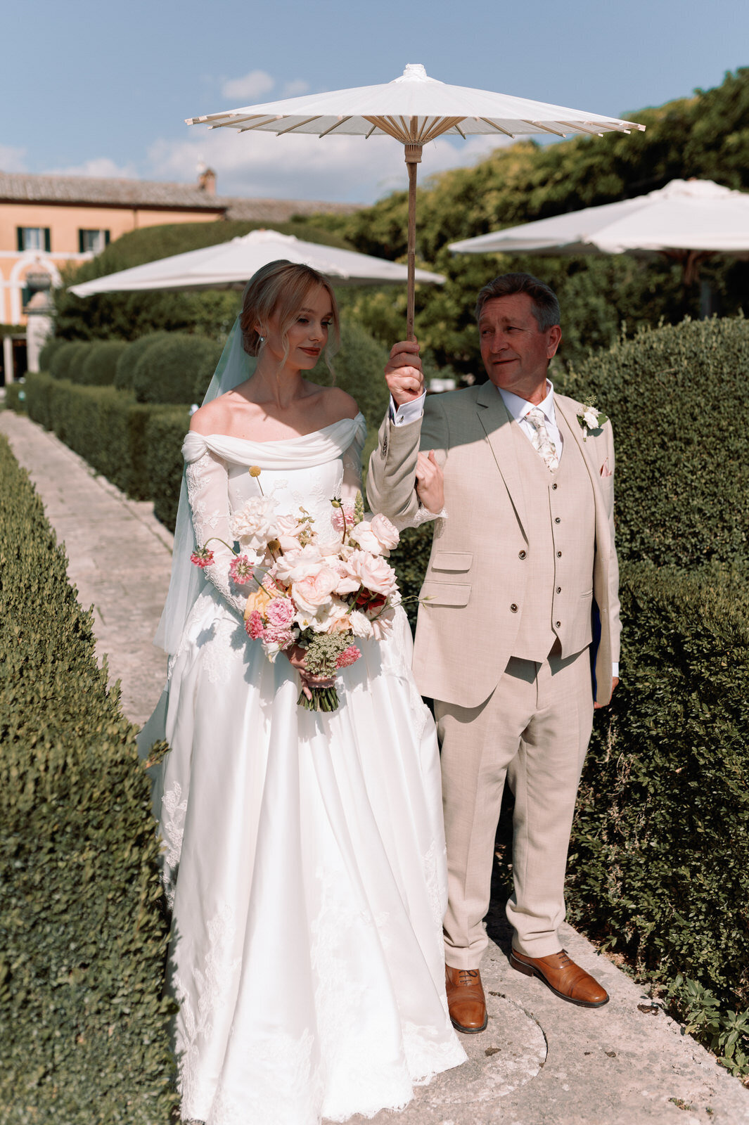 Flora_And_Grace_La_Foce_Tuscany_Editorial_Wedding_Photographer (477 von 2643)