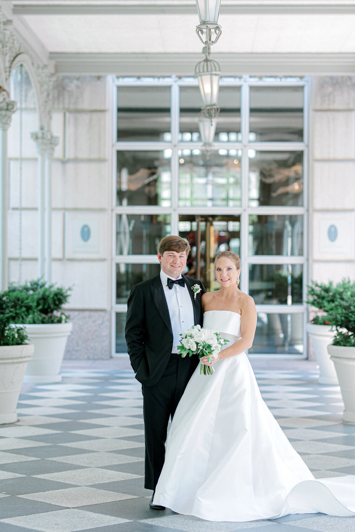 Hannah & Jason's Wedding at Hotel Crescent Court Club Perkins Chapel | Dallas Wedding Photographer | Sami Kathryn Photography-11