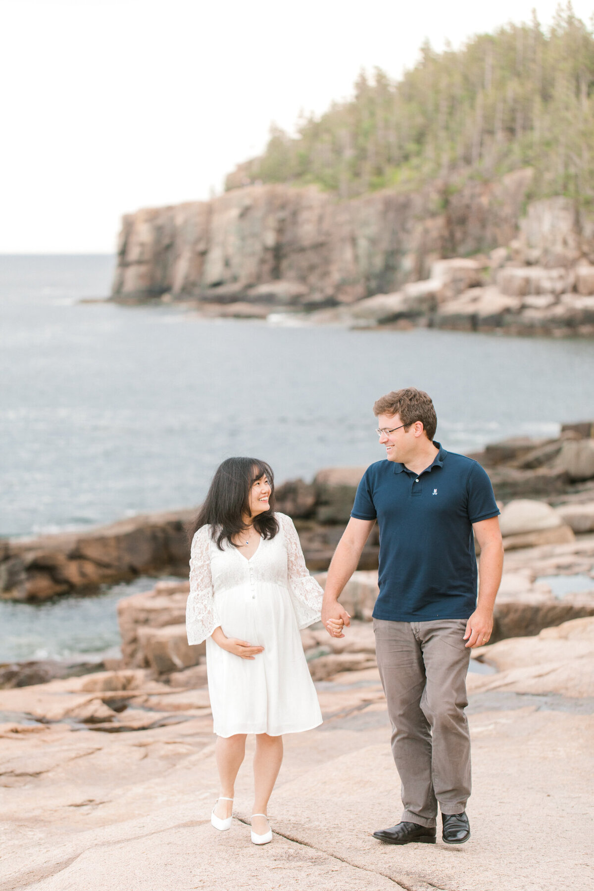 Andrea Simmons Photography pregnant and maternity photos mom and baby expecting maine light and airy soft beautiful portraits MaternityWebsite-4