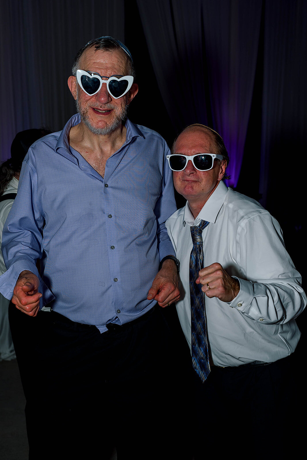 Eliana-Melmed-Photography-Chicago-LosAngeles-Jewish-WeddingPhotography-ElianaSklar-Sunglasses-00015